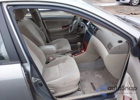 2004 Toyota Corolla Le z USA, uszkodzony, nr VIN 2T1BR32E74C316564